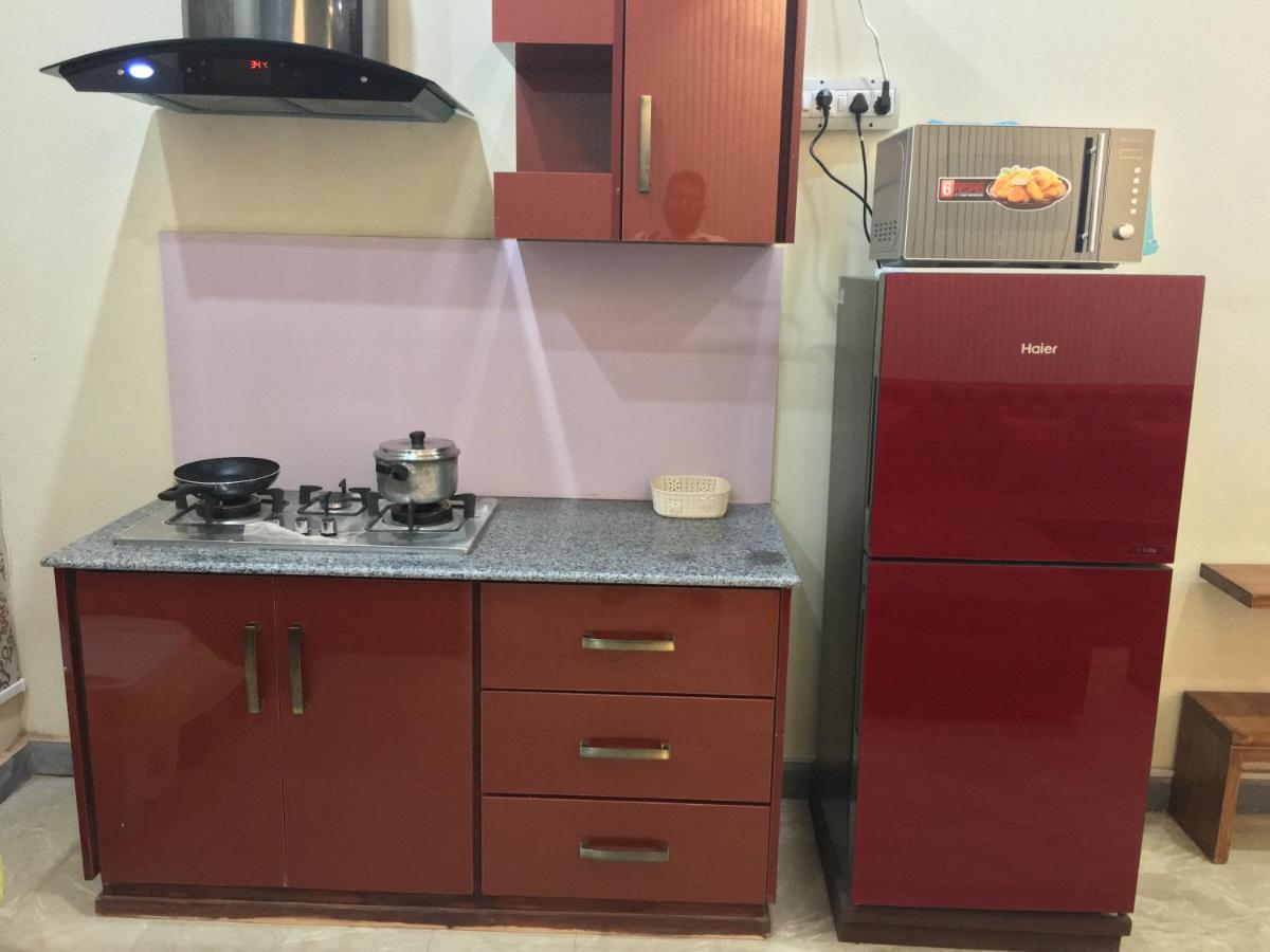 One Bed Studio Apartment Near Shaukat Khanum Lahor Dış mekan fotoğraf