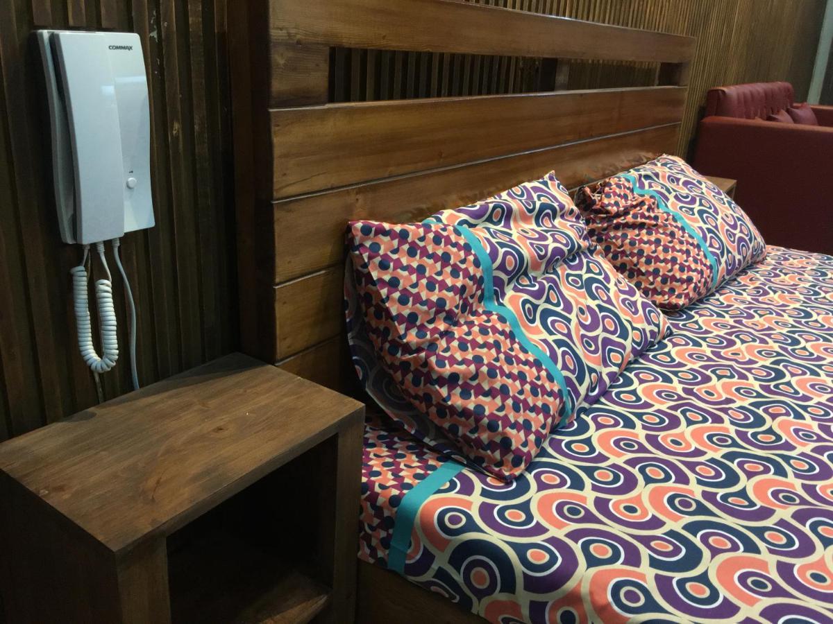 One Bed Studio Apartment Near Shaukat Khanum Lahor Dış mekan fotoğraf